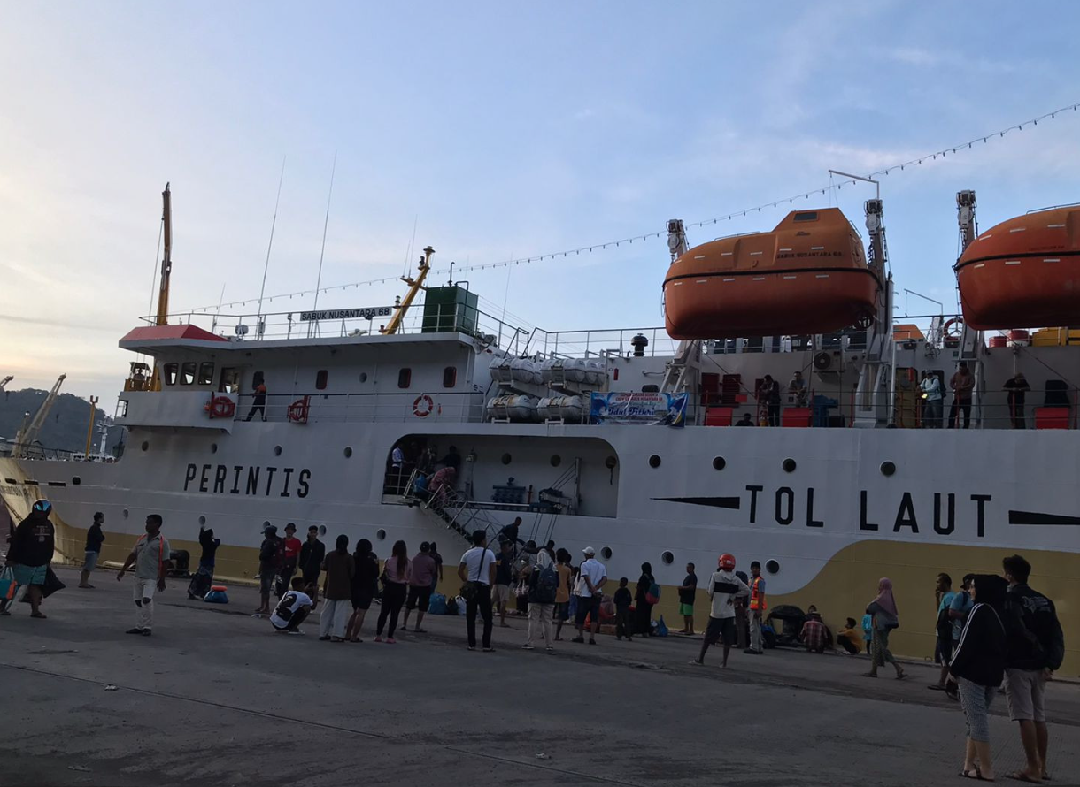 Pengawasan Kapal Penumpang Pada Arus Mudik H-3 Idul Fitri 1444 H/ 2023 M di Pelabuhan Teluk Bayur Padang