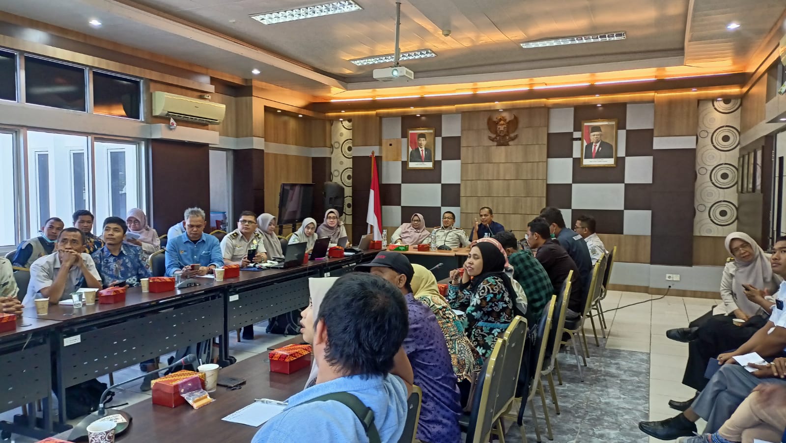 Interkoneksi Antara Aplikasi Sinkarkes dengan Aplikasi Simponi di KKP Kelas II Padang dan Implementasi Program NLE di Pelabuhan Teluk Bayur